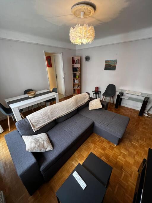 Appartement Avec Balcon En Centre Ville Bourges Exterior photo